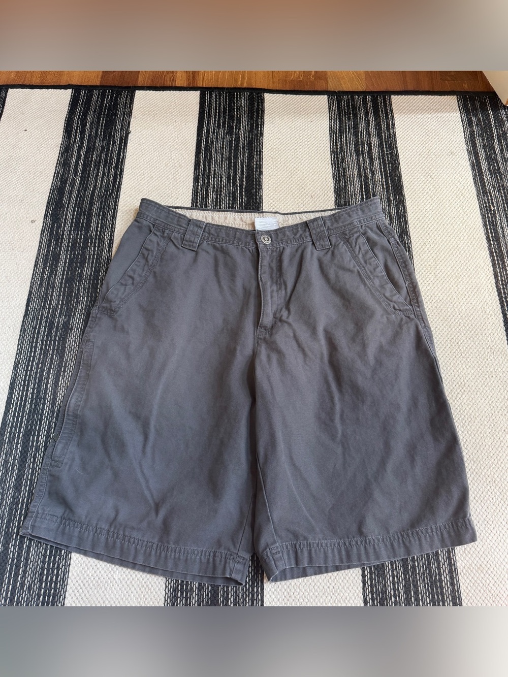 Columbia Men's Gray Casual Cotton Summer Shorts Size W34